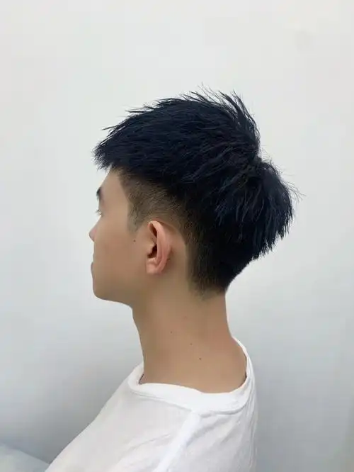 渣男锡纸烫喜欢帅帅的男孩纸尝试可以一下发质细软的必烫发型,做完