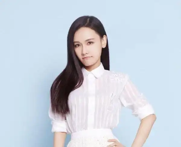 孙骁骁否认欺凌助理杨璐自曝曾被明星逼迫睡浴缸和走廊