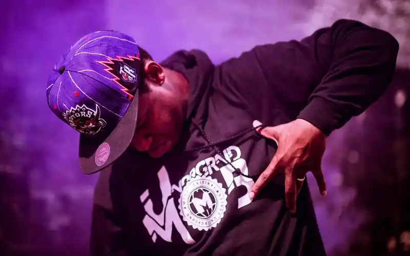 看完你也能krump! by toesei