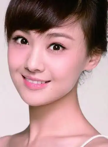 郑爽颜值满血回归 灵动调皮似小仙女(组图)