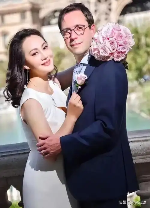 大宋佳:前夫比她大21岁,46岁生二胎,55岁再婚嫁比利时富商_网易订阅