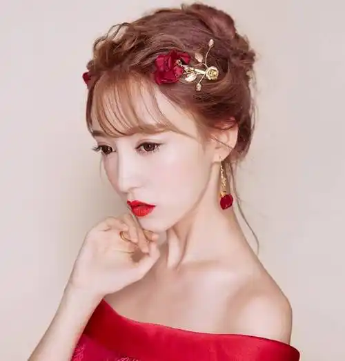 丘比特婚纱摄影|婚礼少不了的一抹红,2019年结婚新娘敬酒服造型,来