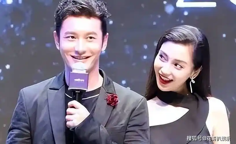 黄晓明杨颖带小海绵同游迪士尼,媒体断章取义,营造两人复合假象