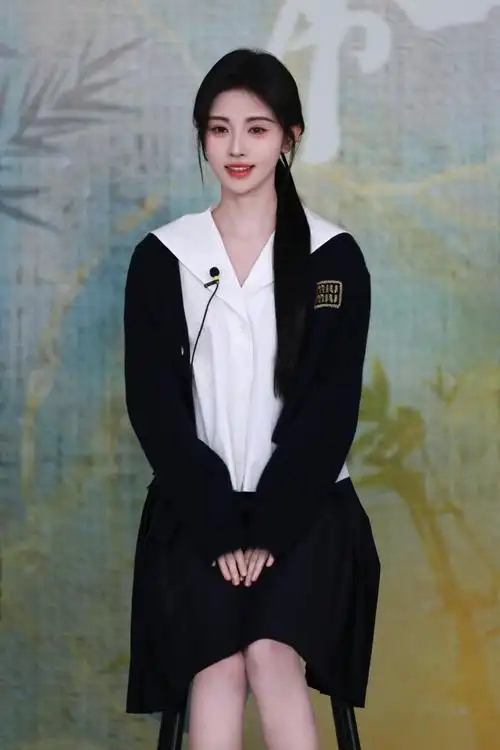 发现祎条线索#补档昨日#花间令#杨采薇/上官芷@鞠婧祎直播现场活动图