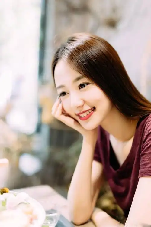 爱笑的女孩运气不会太差