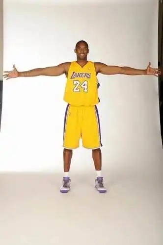 科比的身体天赋比麦迪差在哪?静态天赋几乎被完爆,运动能力也稍逊