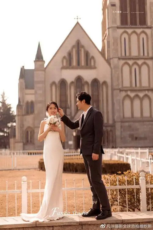 一秒穿越到欧洲的上海外景婚纱照客片分享