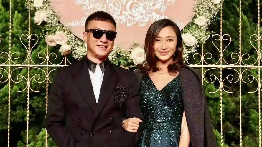 《扫黑风暴》:孙红雷带3个"关系户"进组,张艺兴认了个好大哥_演技