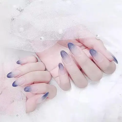 这么好看的渐变美甲怎么能放过