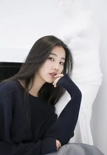 左卓"忠于自己 热爱生活.