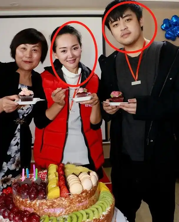 王志飞:16年前和妻子离婚,最亏欠儿子王也,如今带他拍戏来弥补