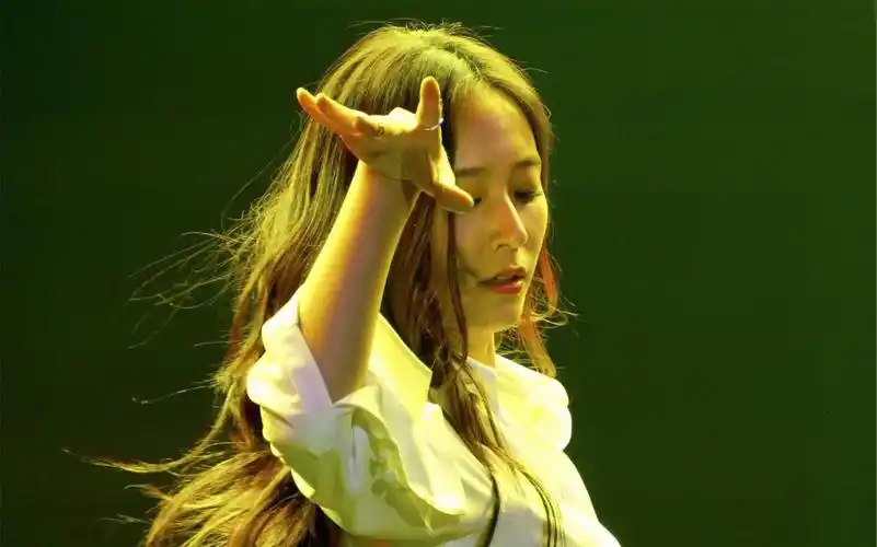 郑秀晶央视舞台特写镜头及彩排视频