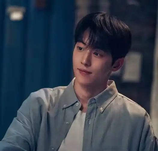 女生理想型男朋友,非他莫属!称为校园男神的南柱赫,你心动吗?