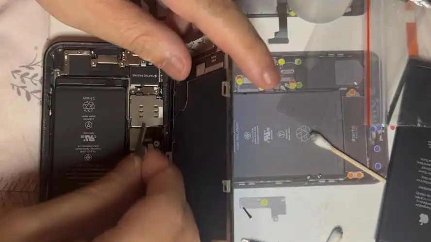 苹果iphone 12mini 拆机更换电池教学