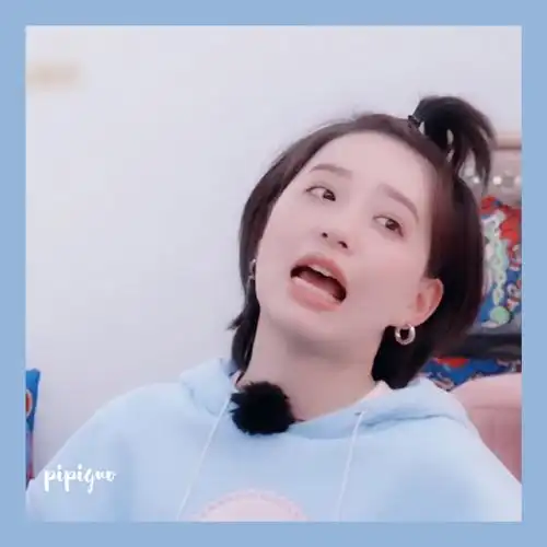 李斯丹妮超话lsdn#李斯丹妮0426生日快乐#单张头像给您们搁这儿咯哈别