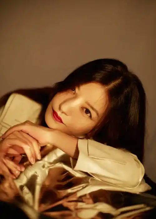 赵薇照片大全图片(赵薇晒素颜自拍照近况曝光) - 赤虎壹号