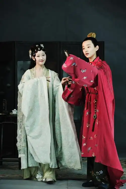图文:《红楼梦》定妆照--少年版宝玉黛玉