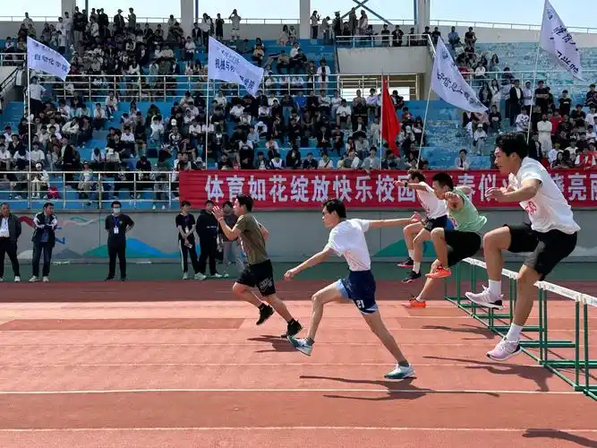 交通工程学院代表队在我校第二十四届学生运动会暨第十届教职工运动会