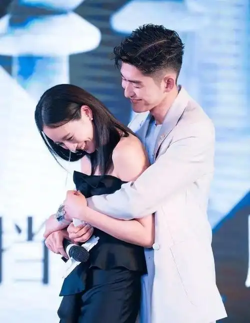 张翰张钧甯被曝已结婚十月官宣,男方工作人员否认