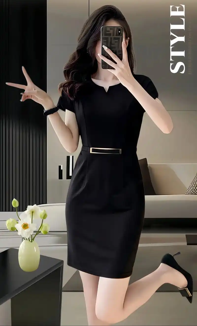 这款时尚黑色修身职业连衣裙女夏季收腰名媛工作女神范