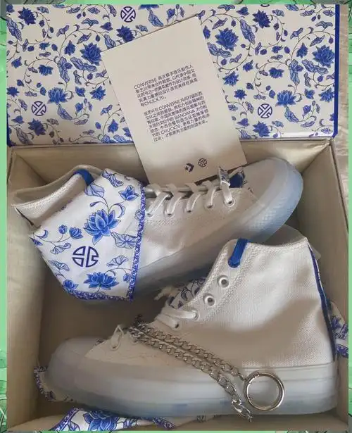 张艺兴联名匡威青花瓷鞋款细节曝光