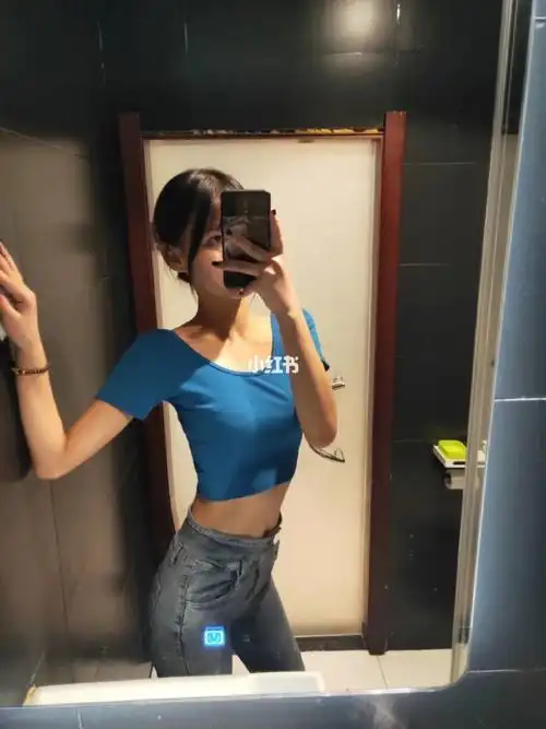 身高165体重80斤是不是太瘦了呀