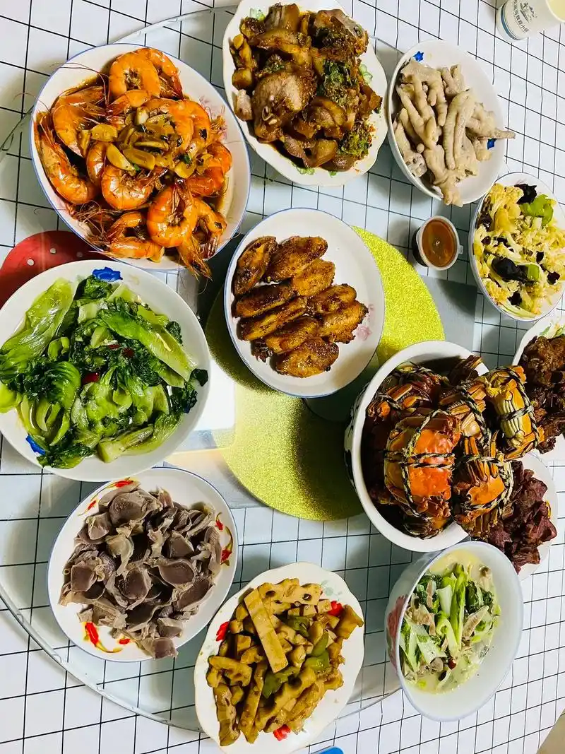 每个江苏人的中秋晚饭桌上都有一盘大闸蟹吧#中秋家宴菜 #中秋 - 抖音