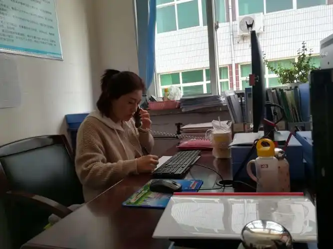 4月16日,办公室工作照片 - 美篇