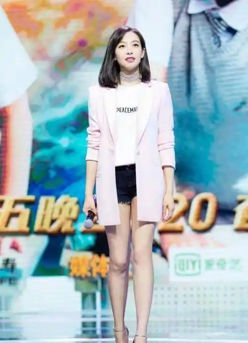 原创粉色系学宋茜凹造型开春咱也可以很唯美网友求抱走