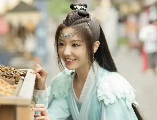 《遇龙》晒演员定妆照,王鹤棣白发帅气,演员阵容爱了爱了