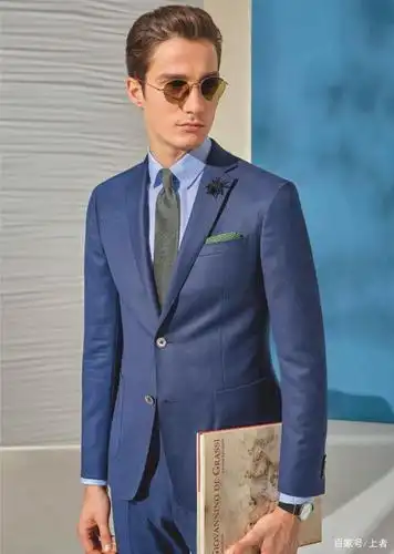 3种常见颜色的西装,哪一种最适合你?