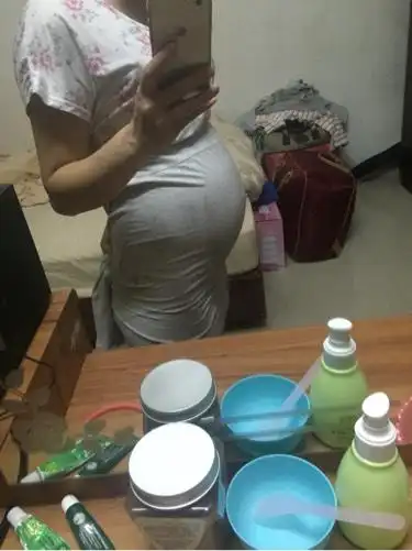 宝妈们看看我的肚型是男宝还是女宝,看你们谁的眼力好,已知道男女了哦