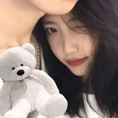 适合热恋期的超甜情侣头像真人比较污一点