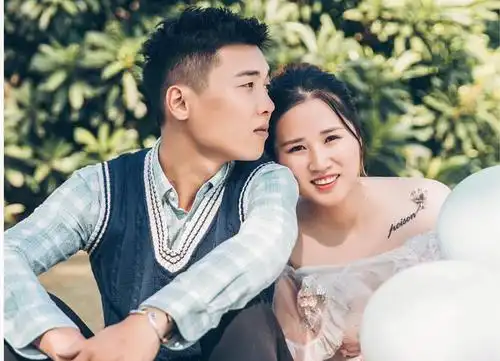 杨道意,林玲夫妻合照