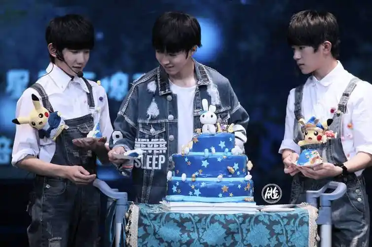 tfboys 150919 王俊凯十六岁生日会王俊凯的星光游乐园
