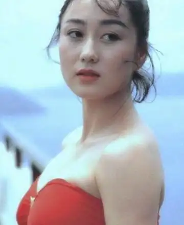 【图】利智泳装性感无限 李连杰对其一片痴心_港台星闻_明星-超级明星