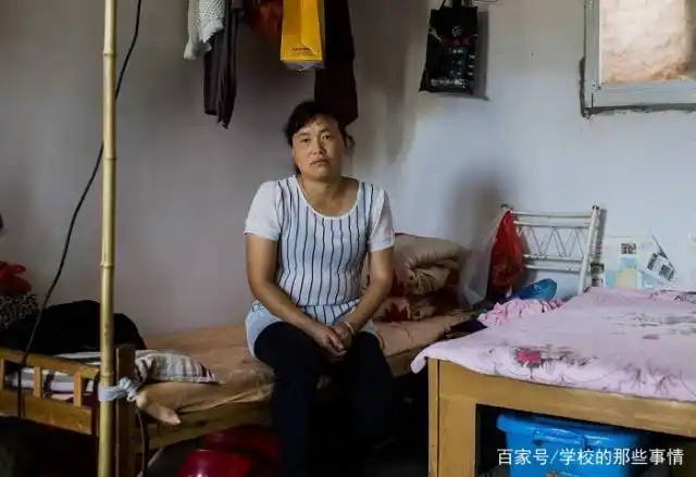 陪读妈妈真心不易,给予孩子卑微的爱,同样也给了太多的压力