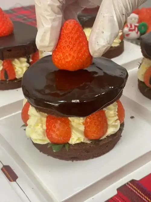 草莓巧克力派也太好卖啦做法超简单吖