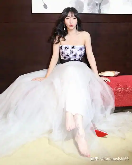 明星生图:柳岩个人资料简历婚礼事件 - 知乎