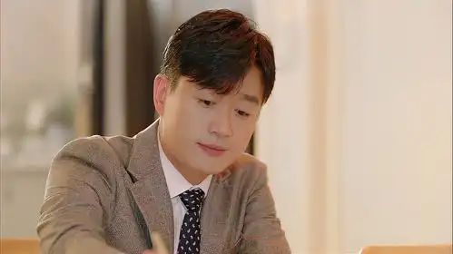 《爱的厘米》精彩片段,关雨晴关震雷出车祸,关爸却只救关震雷