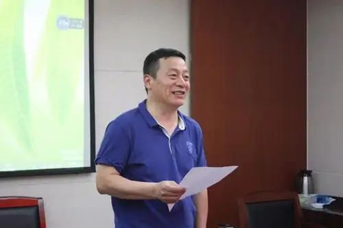 苗琛对张正标的精彩讲述及相关医护人员的辛苦付出表