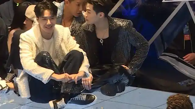 乐华有王一博范丞丞,怕是不用请保洁阿姨了,请问这样的擦地机上哪领!