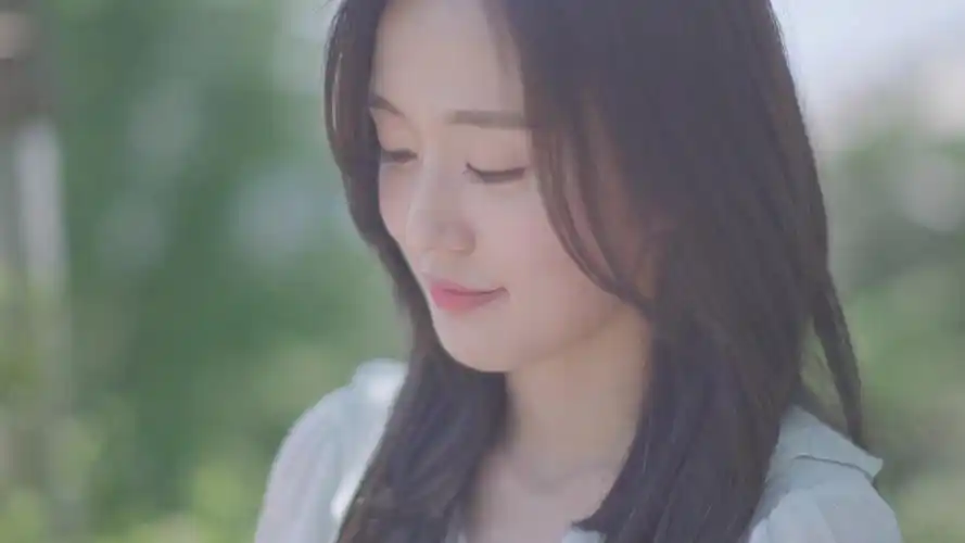 歌名 任妙音 - 情陷(dj何鹏版)美女舞蹈 精彩在后面