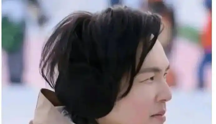 原创47岁钟汉良被吐槽变化大前一秒是大妈后一秒就用路透征服众人