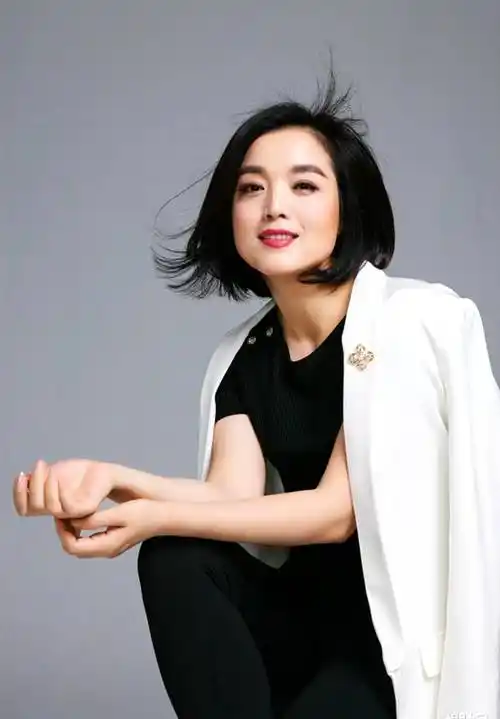 歌手白雪:两段婚姻都有泪,小8岁的丈夫,包容她和前夫的儿子_因为_朋友