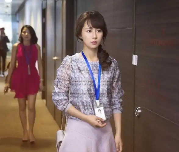 欢乐颂里你是谁?甜美直爽邱莹莹.