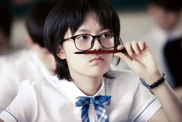 赵今麦《少年派》海报剧照图片 - tt98图片网