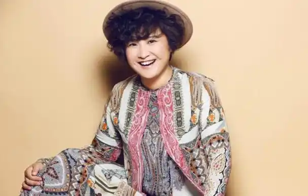 贾玲沉寂一年悄无声息,只为了干票大的,誓要惊艳所有人 贾玲 1