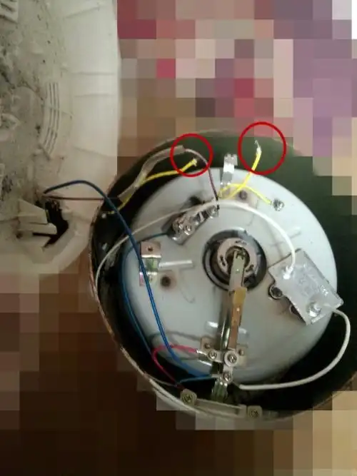 电饭锅,按下去还是保温等亮.