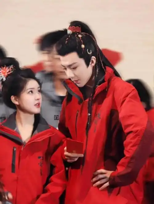 刘宇宁赵露思恋爱金莎惯三奚梦瑶何猷君塑料夫妻龚俊扑街